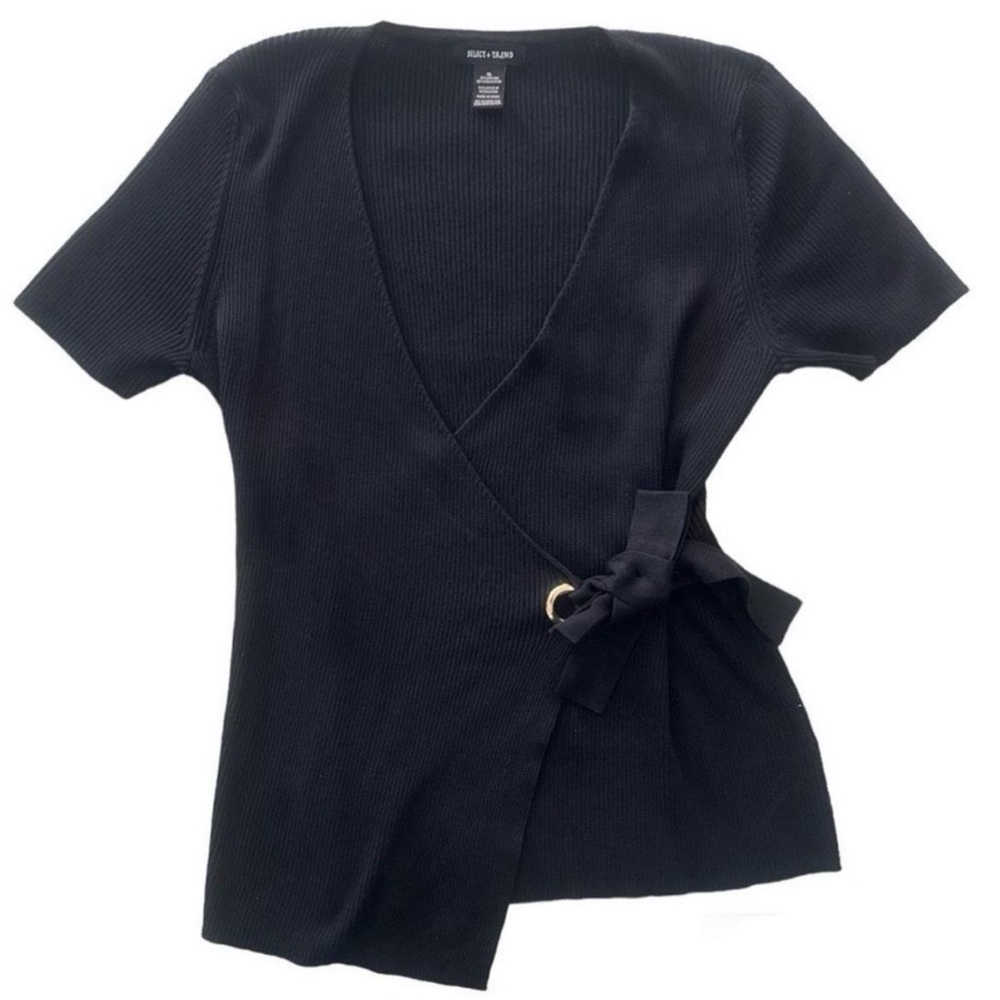 NWOT Select + Trend Black Ribbed Wrap Top Size M